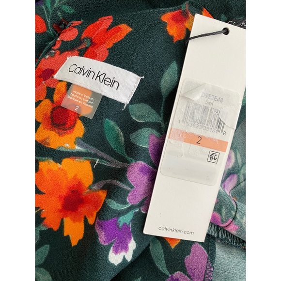 NWT Calvin Klein Malachite Green Floral Wrap Dress - Picture 10 of 10